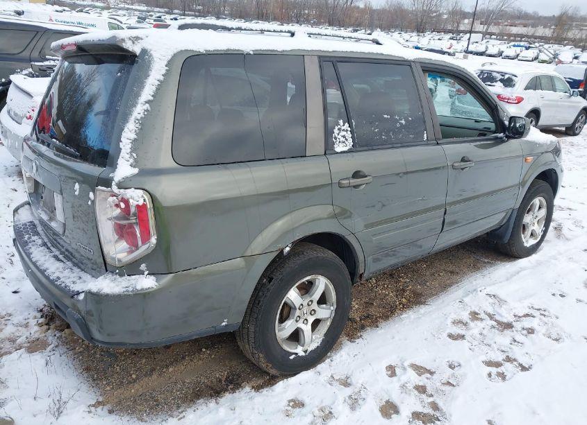 Photo 4 of 2006 Honda Pilot EX (VIN 2HKYF184X6H512147)