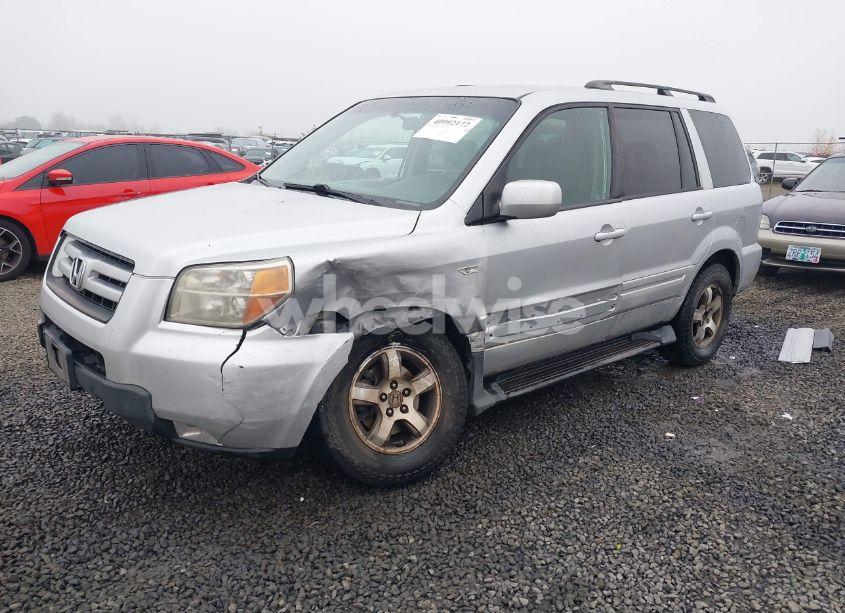 Photo 2 of 2007 Honda Pilot EX (VIN 2HKYF184X7H511937)