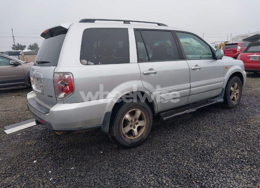 Photo 4 of 2007 Honda Pilot EX (VIN 2HKYF184X7H511937)