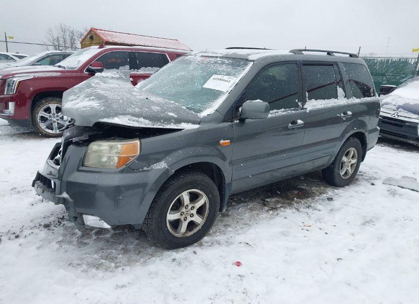 Photo 2 of 2007 Honda Pilot EX (VIN 2HKYF184X7H514630)