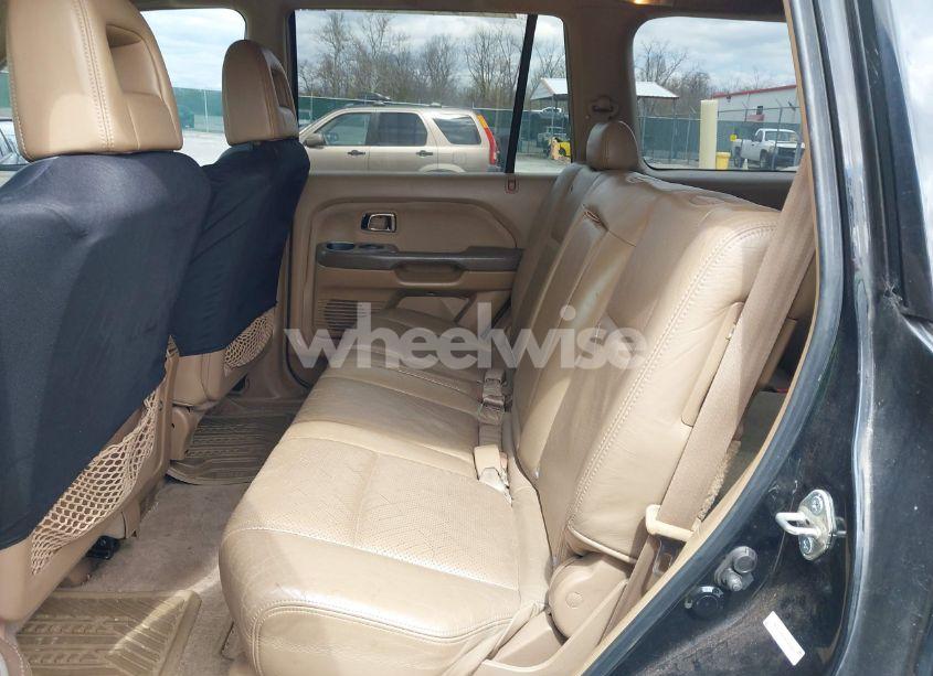 Photo 8 of 2004 Honda Pilot EX-L (VIN 2HKYF18504H600002)