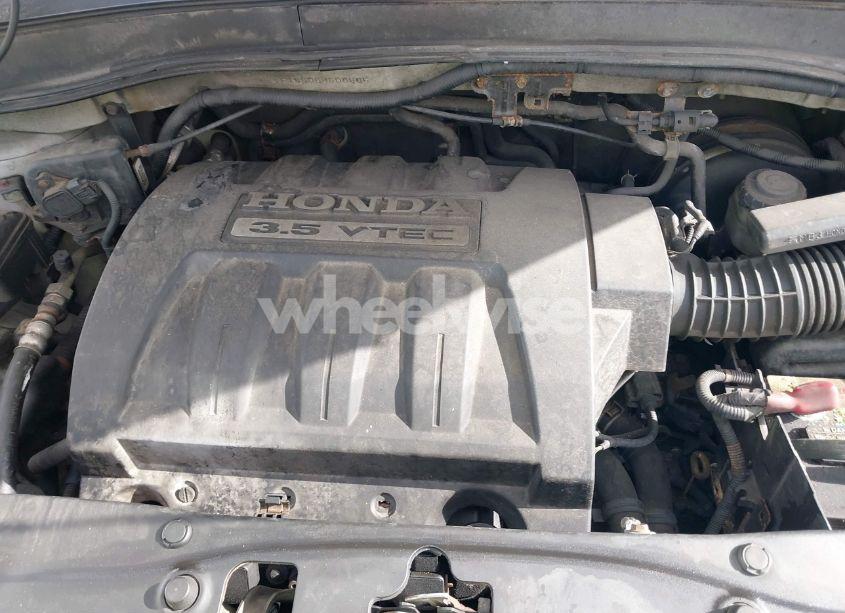 Photo 10 of 2005 Honda Pilot EX-L (VIN 2HKYF18505H506865)