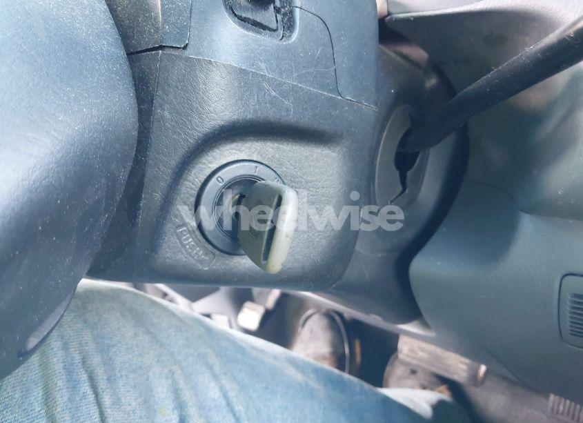 Photo 11 of 2005 Honda Pilot EX-L (VIN 2HKYF18505H506865)