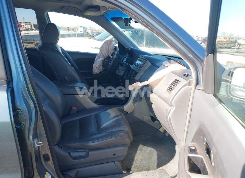 Photo 5 of 2006 Honda Pilot EX-L (VIN 2HKYF18506H524123)