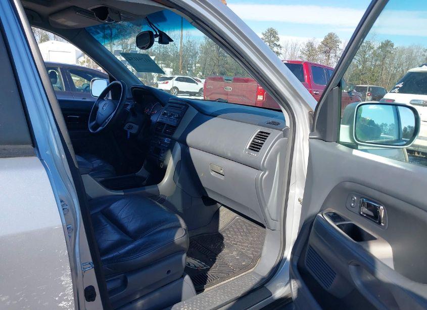 Photo 5 of 2006 Honda Pilot EX-L (VIN 2HKYF18506H524719)