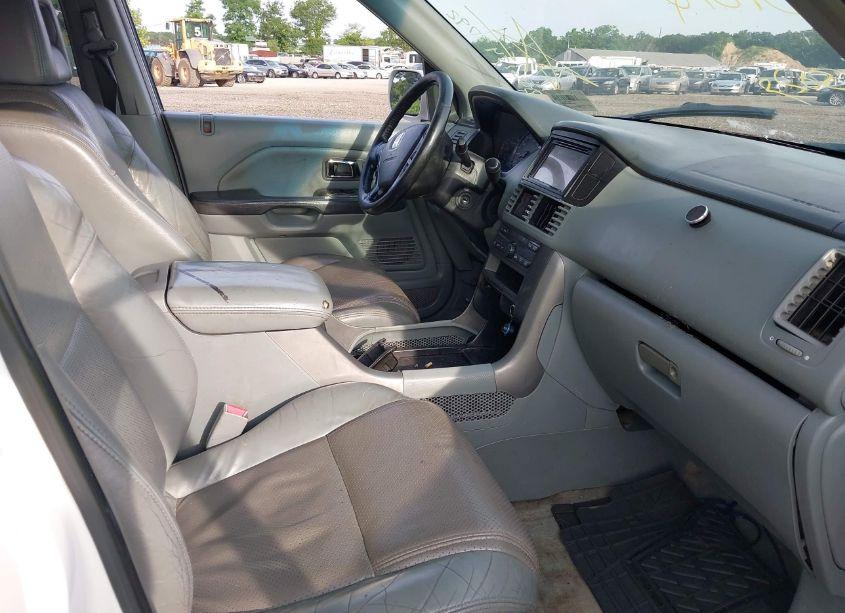 Photo 5 of 2003 Honda Pilot EX-L (VIN 2HKYF18513H506919)