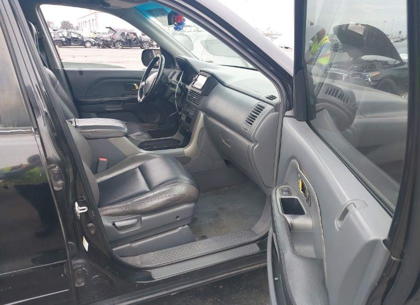 Photo 5 of 2003 Honda Pilot EX-L (VIN 2HKYF18513H550435)