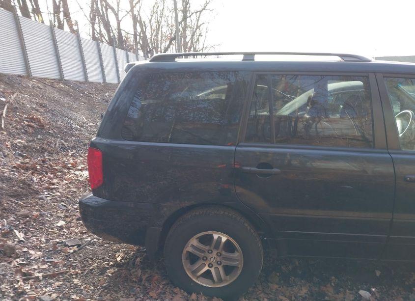 Photo 15 of 2004 Honda Pilot EX-L (VIN 2HKYF18514H570833)