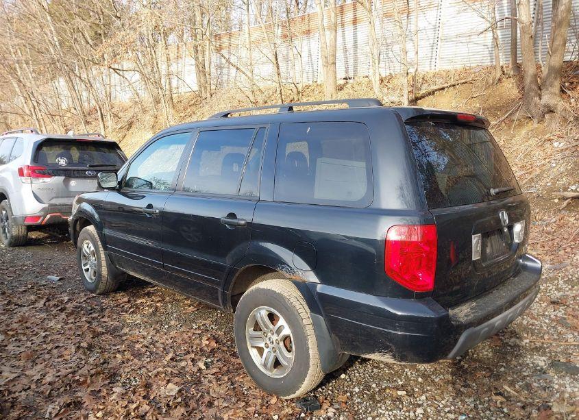 Photo 3 of 2004 Honda Pilot EX-L (VIN 2HKYF18514H570833)