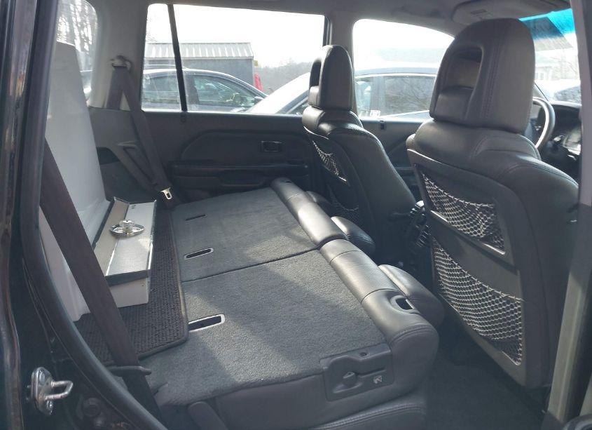 Photo 8 of 2004 Honda Pilot EX-L (VIN 2HKYF18514H570833)