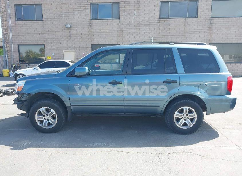 Photo 15 of 2005 Honda Pilot EX-L (VIN 2HKYF18515H573121)