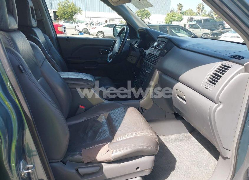 Photo 5 of 2005 Honda Pilot EX-L (VIN 2HKYF18515H573121)