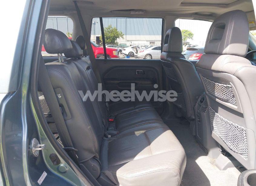 Photo 8 of 2005 Honda Pilot EX-L (VIN 2HKYF18515H573121)