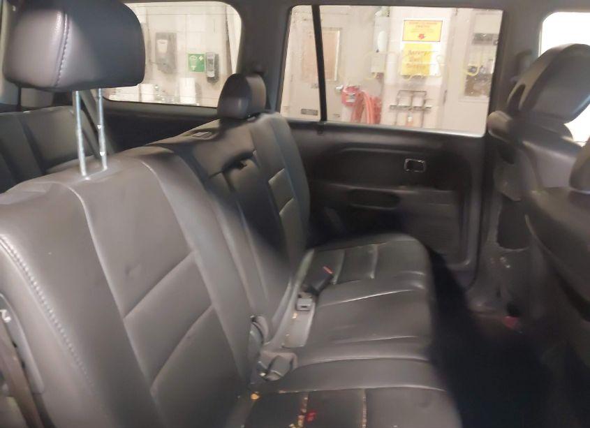 Photo 13 of 2006 Honda Pilot EX-L (VIN 2HKYF18516H543098)