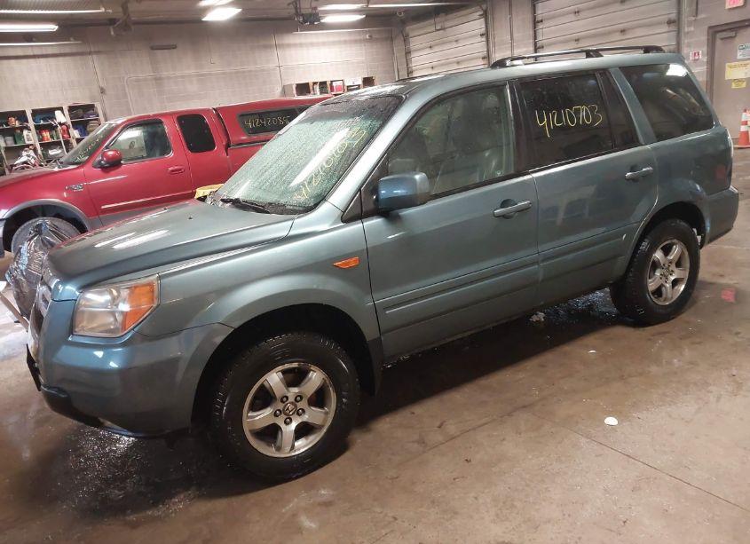 Photo 2 of 2006 Honda Pilot EX-L (VIN 2HKYF18516H543098)