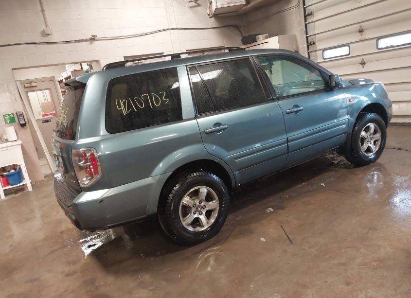 Photo 4 of 2006 Honda Pilot EX-L (VIN 2HKYF18516H543098)