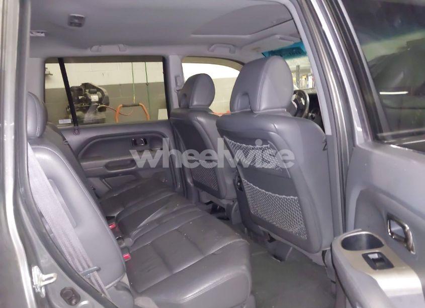 Photo 8 of 2007 Honda Pilot EX-L (VIN 2HKYF18517H524519)