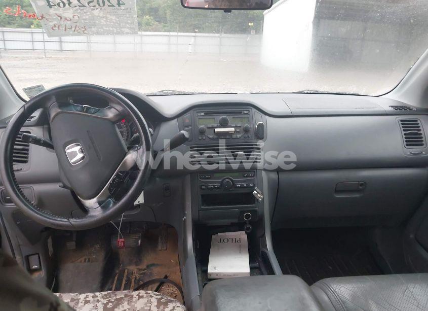 Photo 15 of 2003 Honda Pilot EX-L (VIN 2HKYF18523H543302)