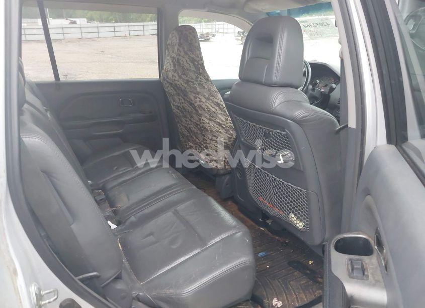 Photo 8 of 2003 Honda Pilot EX-L (VIN 2HKYF18523H543302)