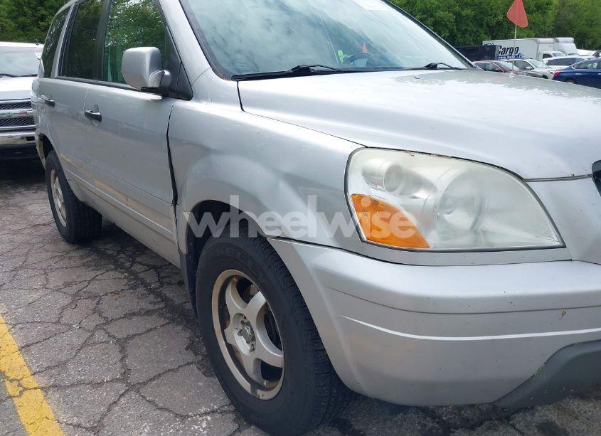 Photo 15 of 2004 Honda Pilot EX-L (VIN 2HKYF18524H542877)