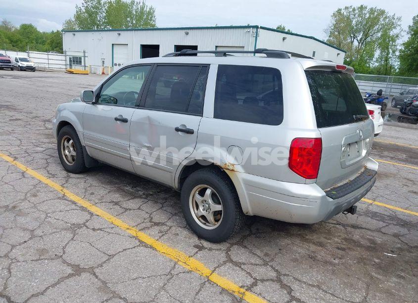 Photo 3 of 2004 Honda Pilot EX-L (VIN 2HKYF18524H542877)