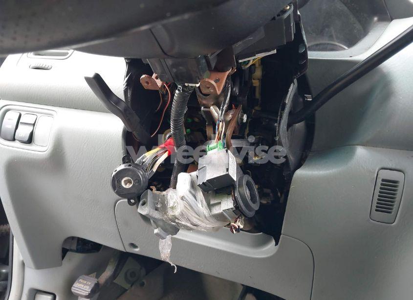 Photo 13 of 2004 Honda Pilot EX-L (VIN 2HKYF18524H564278)