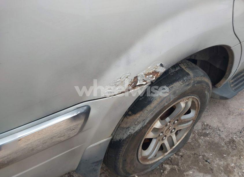 Photo 13 of 2004 Honda Pilot EX-L (VIN 2HKYF18524H595305)