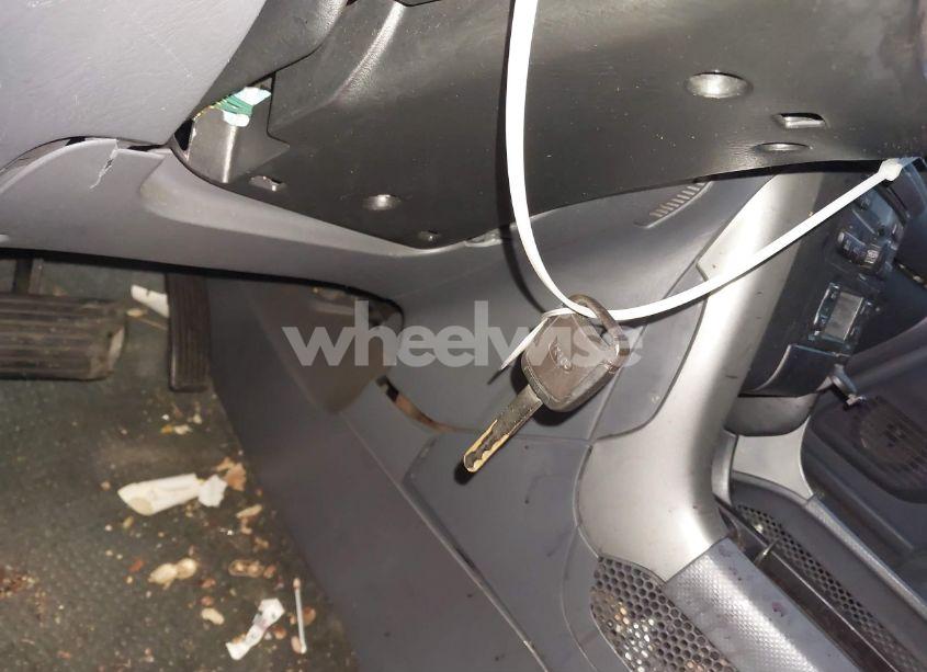 Photo 11 of 2004 Honda Pilot EX-L (VIN 2HKYF18524H613334)