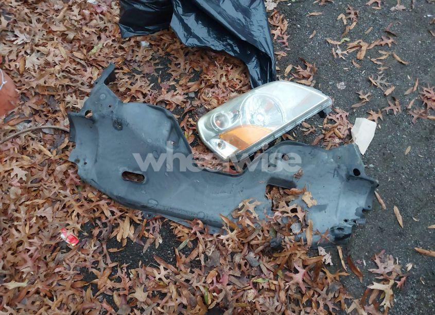 Photo 12 of 2004 Honda Pilot EX-L (VIN 2HKYF18524H613334)