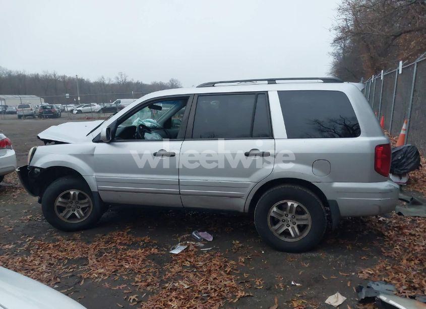 Photo 15 of 2004 Honda Pilot EX-L (VIN 2HKYF18524H613334)