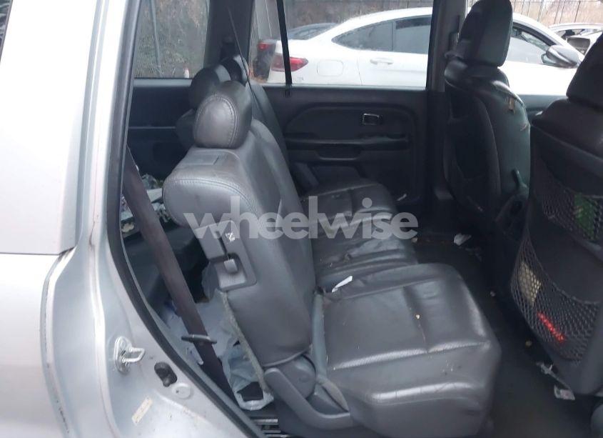 Photo 8 of 2004 Honda Pilot EX-L (VIN 2HKYF18524H613334)