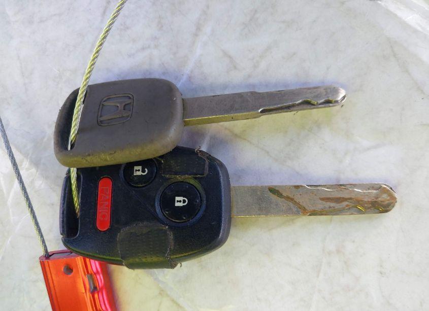 Photo 11 of 2005 Honda Pilot EX-L (VIN 2HKYF18525H550981)