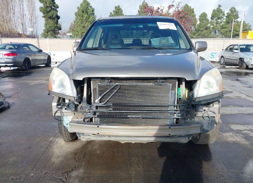 Photo 6 of 2005 Honda Pilot EX-L (VIN 2HKYF18525H550981)