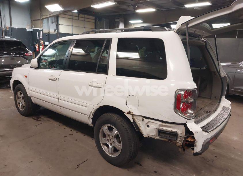 Photo 3 of 2006 Honda Pilot EX-L (VIN 2HKYF18526H523751)