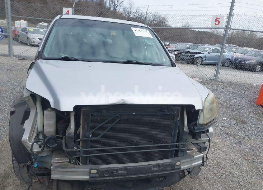 Photo 12 of 2006 Honda Pilot EX-L (VIN 2HKYF18526H563067)