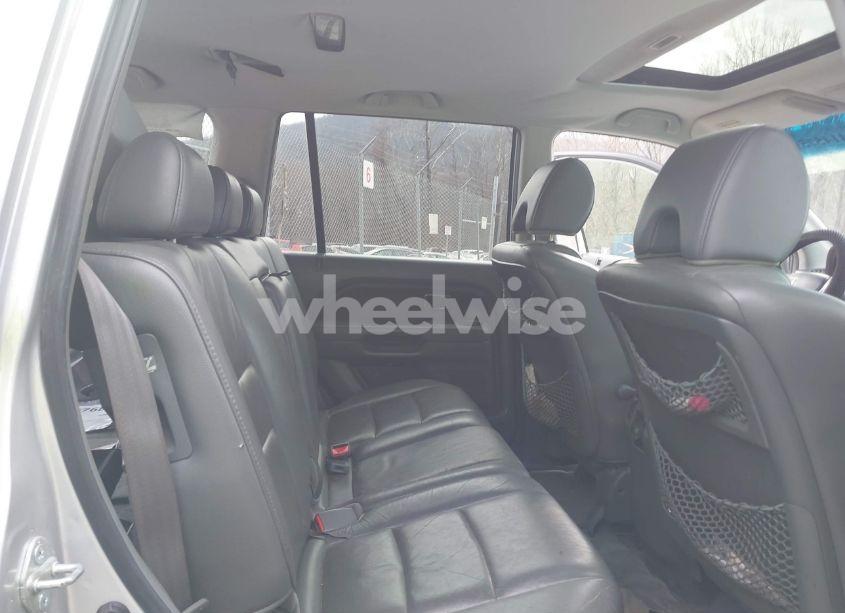 Photo 8 of 2006 Honda Pilot EX-L (VIN 2HKYF18526H563067)