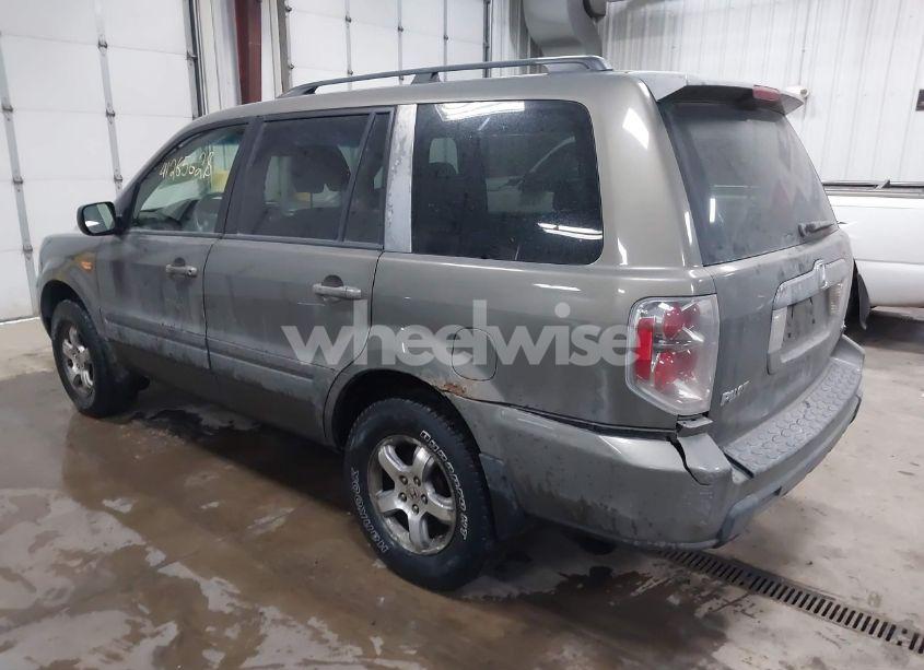 Photo 3 of 2007 Honda Pilot EX-L (VIN 2HKYF18527H514341)