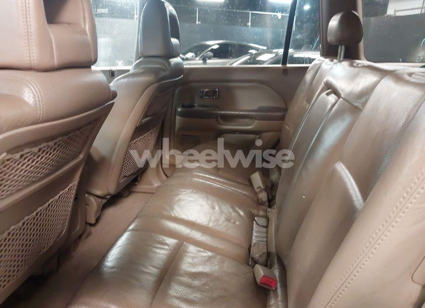 Photo 8 of 2004 Honda Pilot EX-L (VIN 2HKYF18534H544086)