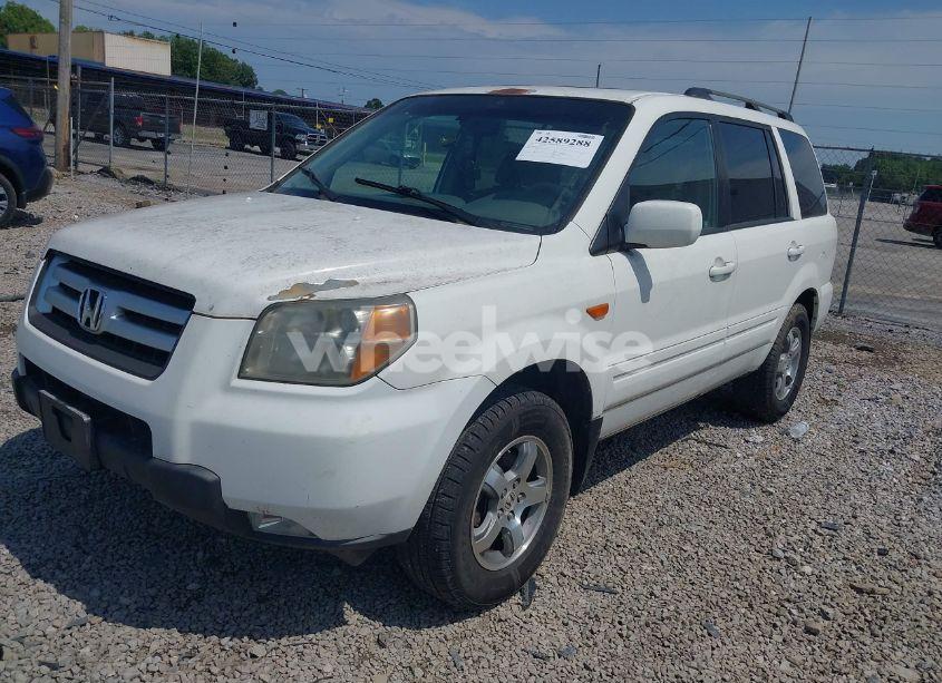 Photo 2 of 2006 Honda Pilot EX-L (VIN 2HKYF18536H538159)