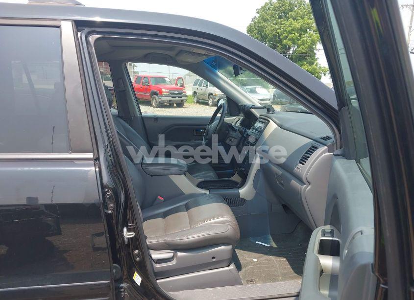 Photo 5 of 2007 Honda Pilot EX-L (VIN 2HKYF18537H525087)