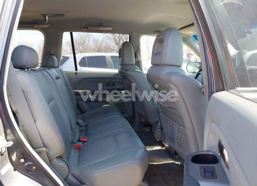 Photo 8 of 2004 Honda Pilot EX-L (VIN 2HKYF18544H555436)
