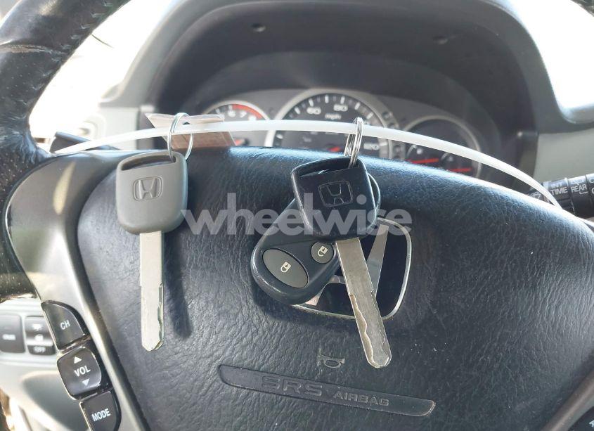 Photo 11 of 2004 Honda Pilot EX-L (VIN 2HKYF18544H567747)