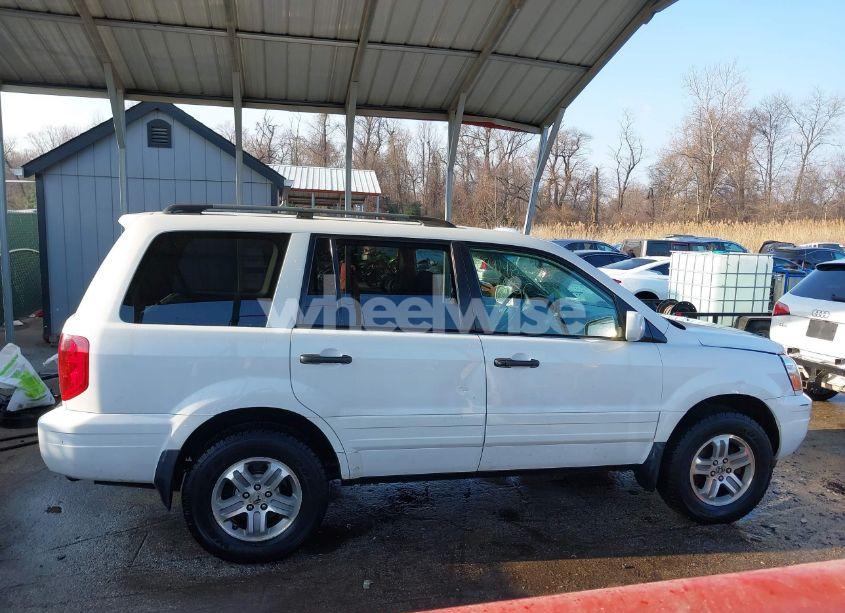 Photo 13 of 2004 Honda Pilot EX-L (VIN 2HKYF18544H567747)