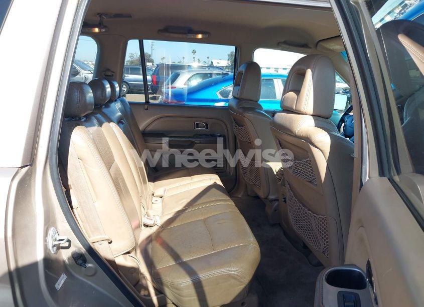 Photo 8 of 2004 Honda Pilot EX-L (VIN 2HKYF18544H592230)