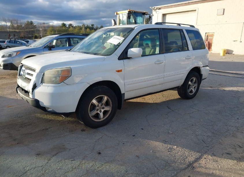 Photo 2 of 2006 Honda Pilot EX-L (VIN 2HKYF18546H553155)