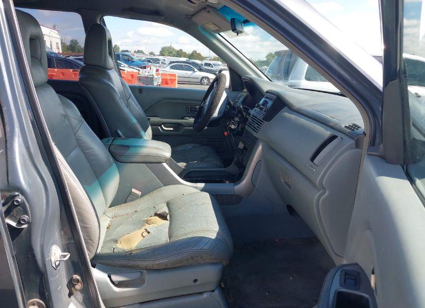 Photo 5 of 2003 Honda Pilot EX-L (VIN 2HKYF18553H523707)