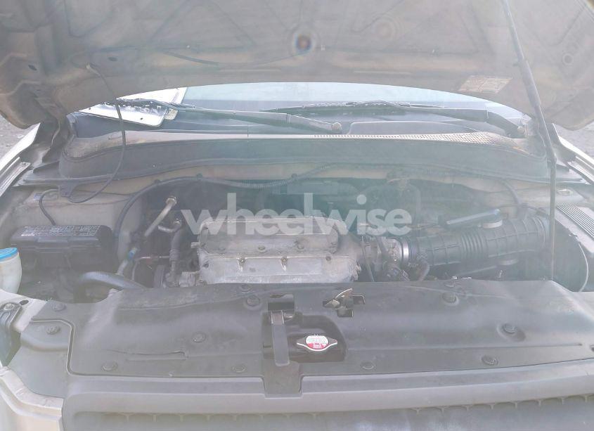 Photo 10 of 2003 Honda Pilot EX-L (VIN 2HKYF18553H578156)