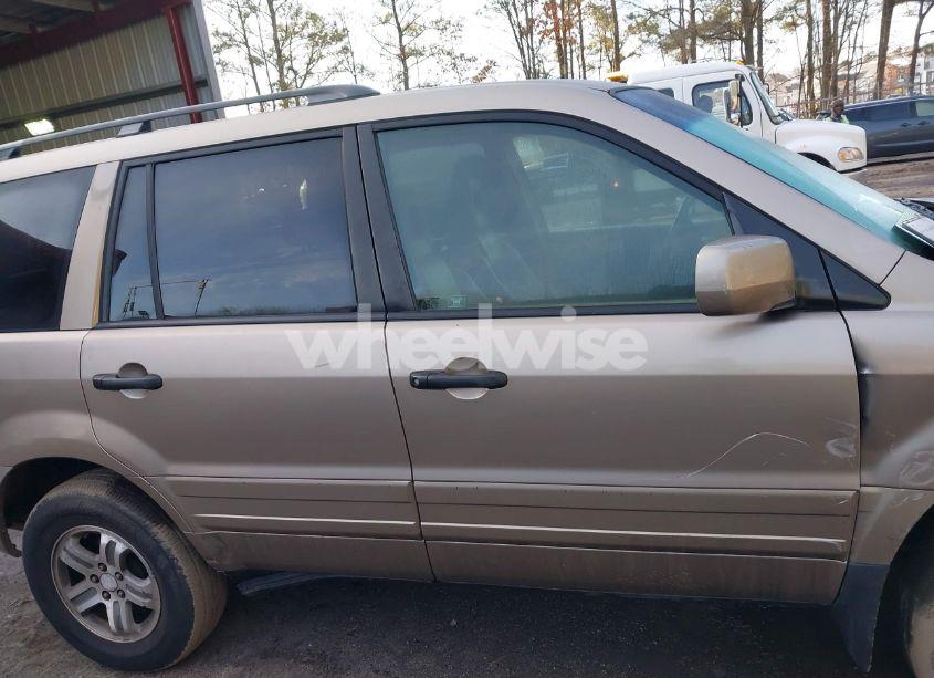 Photo 13 of 2003 Honda Pilot EX-L (VIN 2HKYF18553H578156)