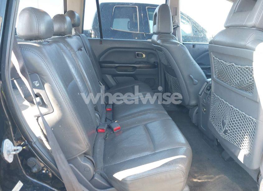 Photo 8 of 2004 Honda Pilot EX-L (VIN 2HKYF18554H536846)