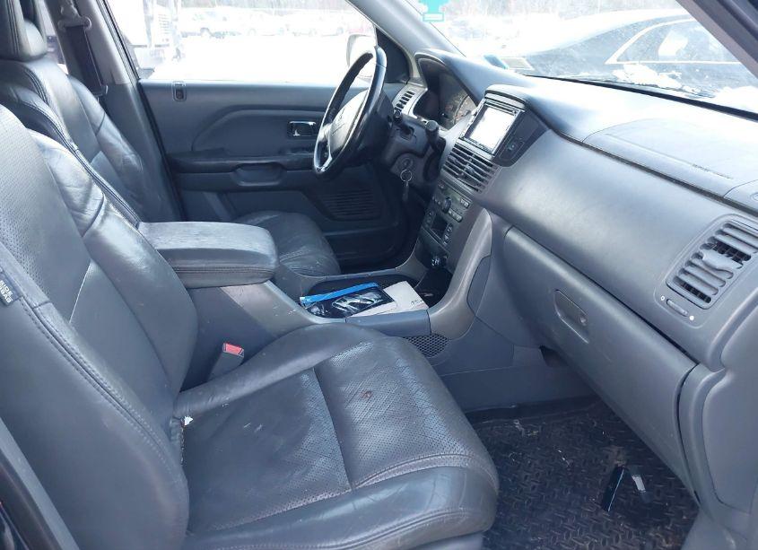 Photo 5 of 2004 Honda Pilot EX-L (VIN 2HKYF18554H551010)